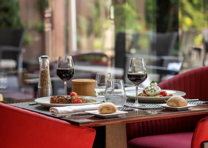 Warwick Reine Astrid - Lyon Lejlighedshotel